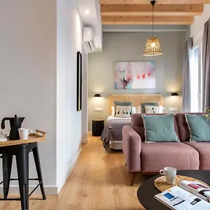 https://lola-14-suite-apartment.es-andalucia.com